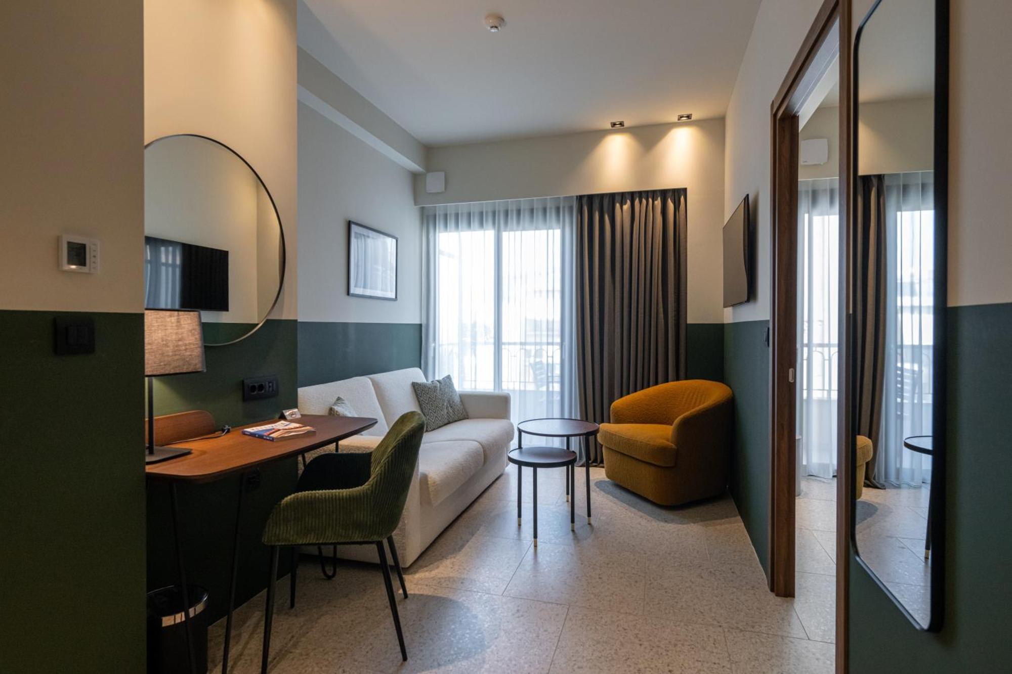 Evripidou 7 - Kalamata Mediterranean Suites Zewnętrze zdjęcie