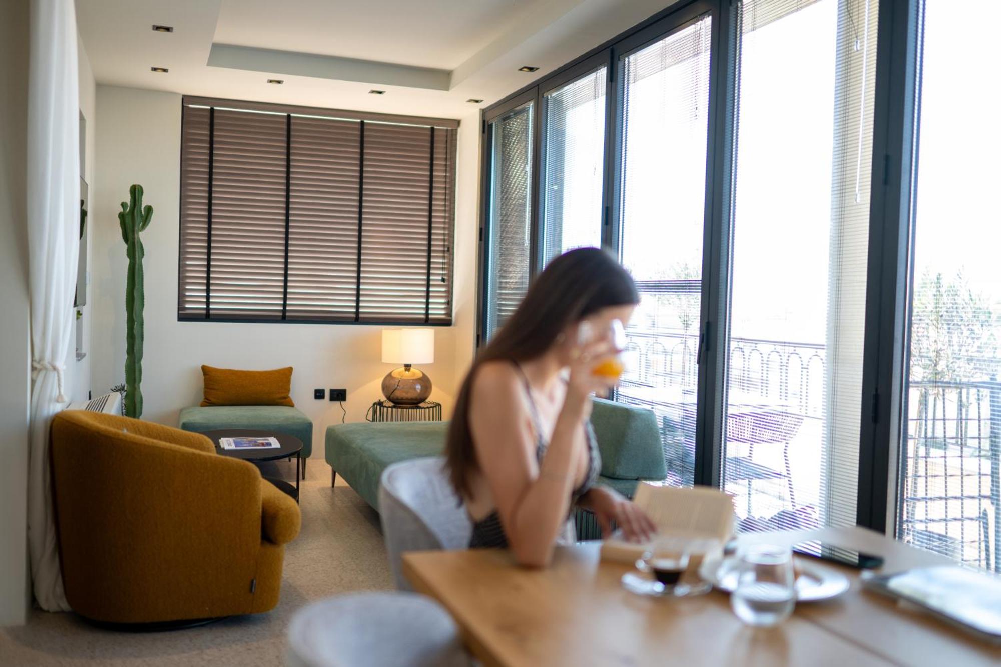 Evripidou 7 - Kalamata Mediterranean Suites Zewnętrze zdjęcie