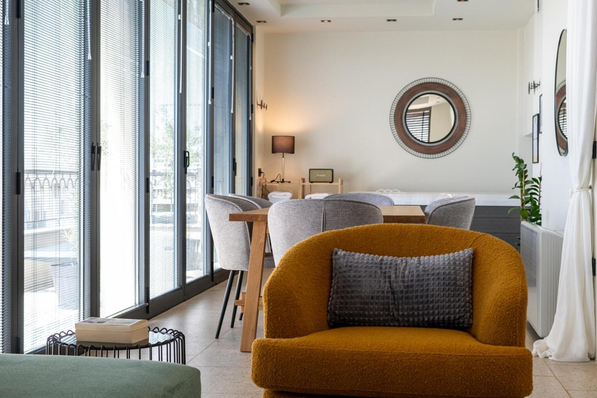 Evripidou 7 - Kalamata Mediterranean Suites Pokój zdjęcie