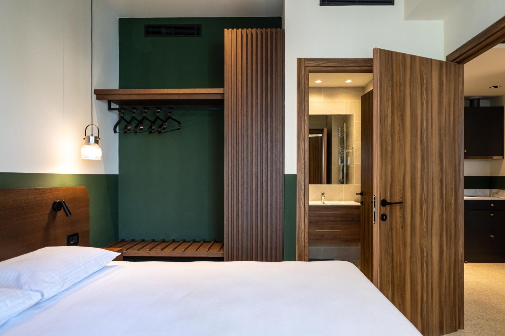 Evripidou 7 - Kalamata Mediterranean Suites Zewnętrze zdjęcie